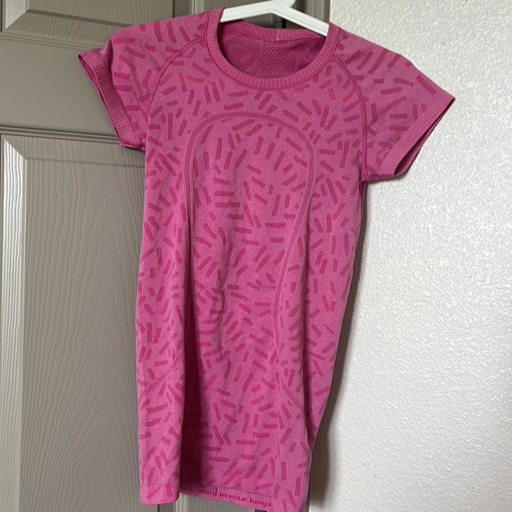 Lululemon shirt